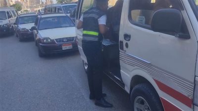 مرور الدقهلية يشن حملة لضبط مخالفات التاكسي والسرفيس
