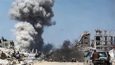 استشهاد 8 فلسطينيين جراء قصف الاحتلال شقة سكنية شرق غزة