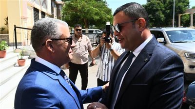 الشربيني يوجه بتذليل العقبات بمشروعات مياه الشرب والصرف الصحي والإسكان بالإسماعيلية