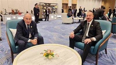 رئيس وزراء أرمينيا يلتقي رئيس أذربيجان على هامش قمة 