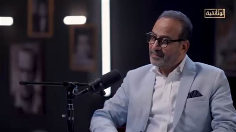 الكاتب الصحفي عصام