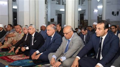 محافظ المنيا يشهد احتفالية الأوقاف بالمولد النبوي الشريف من مسجد صلاح الدين