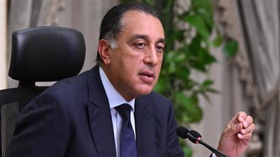 رئيس الوزراء يبدأ جولة تفقدية بعدد من مشروعات إعادة إحياء مناطق القاهرة التاريخية