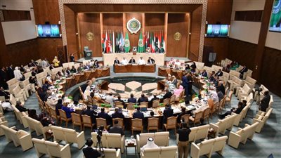 البرلمان العربي يدين تصريحات نتنياهو بشأن تهجير الشعب الفلسطيني من غزة 