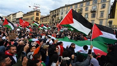 تظاهرات حاشدة في باريس للمطالبة بوقف الإبادة الجماعية في قطاع غزة