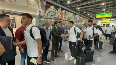  وزير الرياضة يودع المنتخب الوطني بمطار القاهرة
