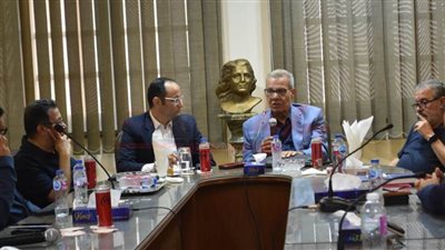 بالصور.. الكاتب الصحفي عادل حمودة في ندوة بمؤسسة روز اليوسف