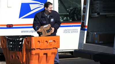 هبوط طرود البريد إلى الولايات المتحدة 80% بعد إلغاء الإعفاء الجمركي