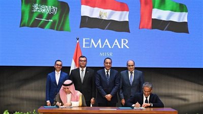 رئيس الوزراء يشهد توقيع عقود أكبر مشروع سياحي بمصر 