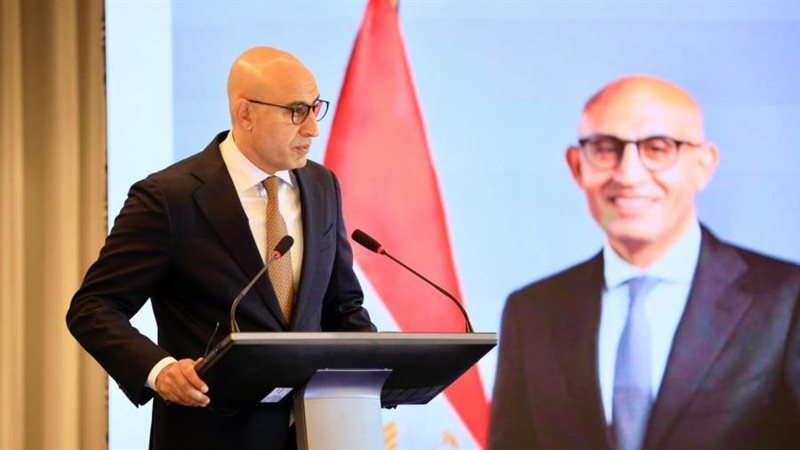 محمد عبد اللطيف وزير