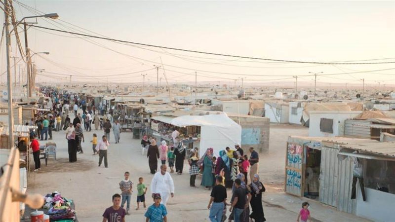 اللاجئون السوريون..