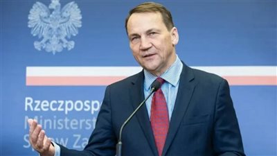 وزير خارجية بولندا يصل كييف في زيارة تضامنية