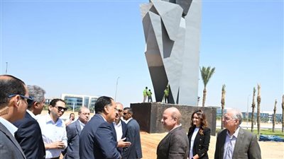 رئيس الوزراء يُتابع أعمال التطوير الجارية بالمنطقة المُحيطة بالمتحف المصري الكبير