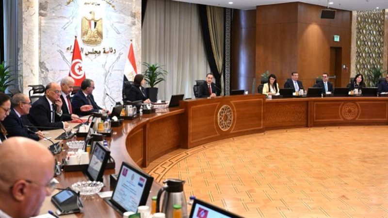 صورة من اللقاء بين