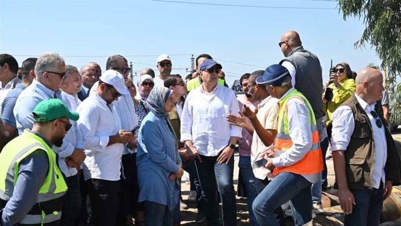وزير الري خلال التفقد