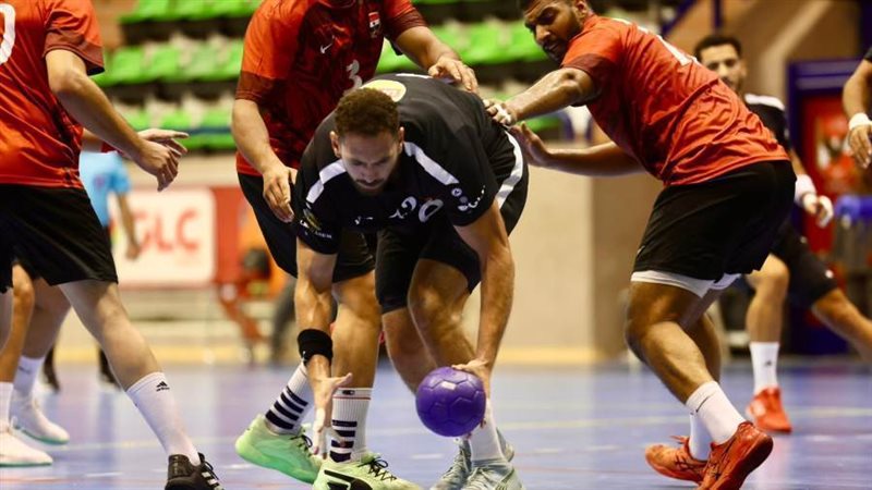 رجال يد الأهلى أمام