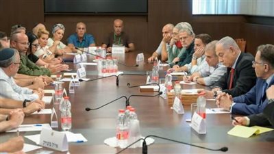 يديعوت آحرونوت: نتنياهو سيعقد اجتماعًا لبحث تجنب إلحاق الضرر بالأسرى