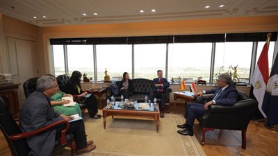 وزير السياحة والآثار يستقبل سفير إسبانيا لبحث سبل التعاون