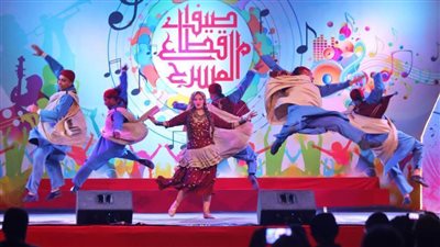 روائع فرقة رضا للفنون الشعبية تخطف أنظار جمهور 