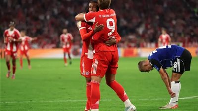 بعدما سحق هامبورج.. بايرن يتصدر الدوري الألماني