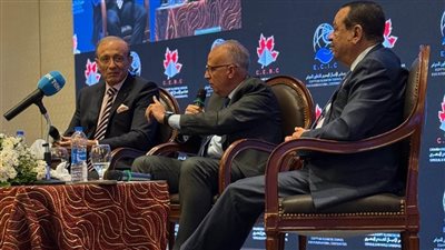 وزير الري يستعرض استراتيجية مصر المائية الطموحة 