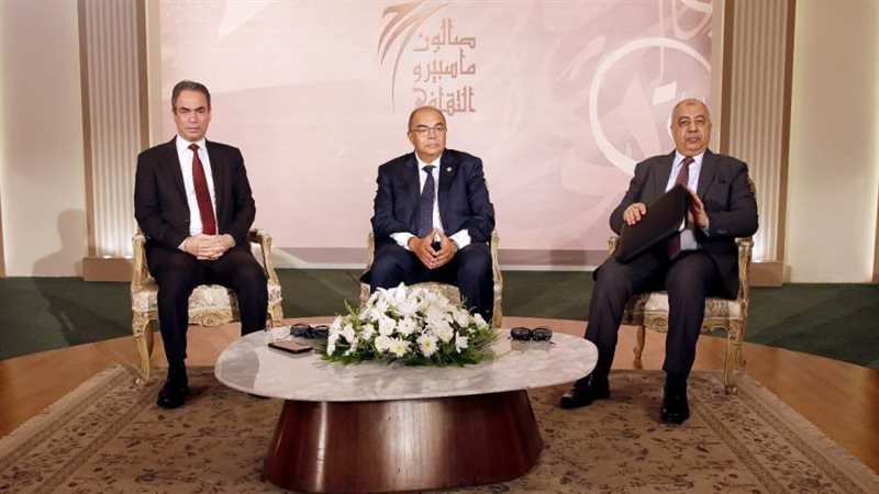 محيى الدين في صالون