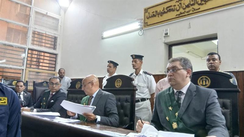 محاكمة المتهمة بقتل