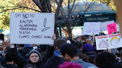 احتجاجات بولايات عدة ضد ترامب في يوم تنصيبه