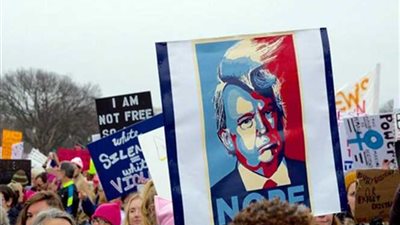 ترامب يغرد منتقداً التظاهرات ضده