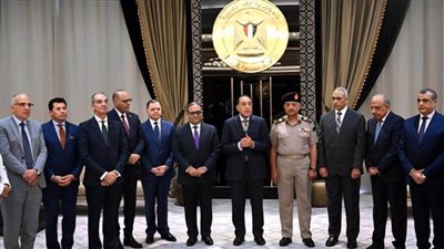 مجلس الوزراء يكرم الأمين العام السابق للمجلس ويهنئ علاء قاسم بمنصبه الجديد