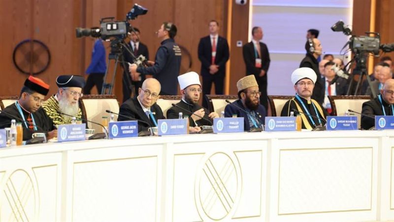 وزير الأوقاف في قمة