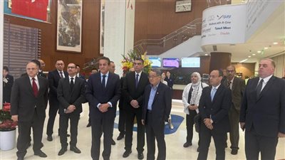 وزير الصحة يبحث التعاون في تطوير التكنولوجيا الطبية والجراحة الروبوتية مع شركة دولية