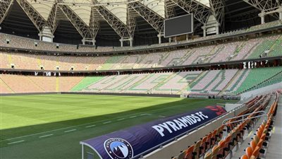 ملعب الجوهرة يتزين لاستقبال مباراة الأهلي وبيراميدز 