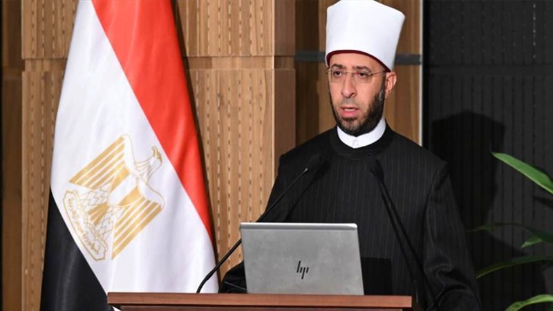 وزير الأوقاف الدكتور