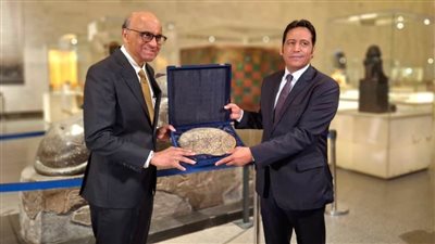 بالصور.. رئيس جمهورية سنغافورة يزور المتحف القومي للحضارة