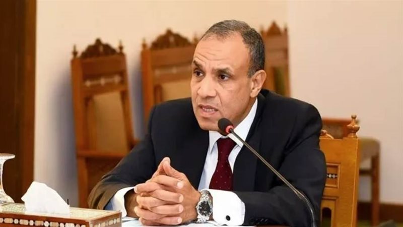 الدكتور بدر عبدالعاطي