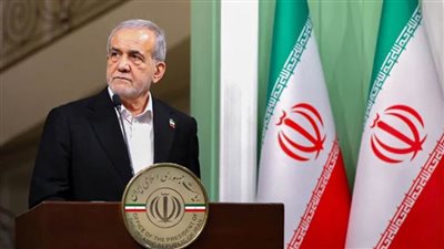 الرئيس الإيراني: طهران ستتغلب على إعادة فرض العقوبات