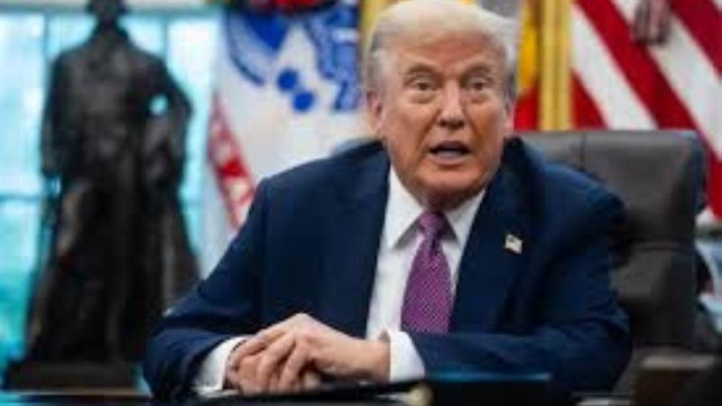 الرئيس الأمريكي دونالد