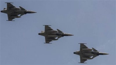 السويد تدرس تزويد أوكرانيا بمقاتلات حديثة