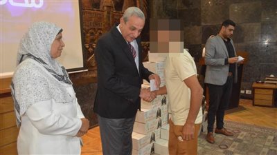 بالصور.. محافظ الغربية يطلق “أسبوع الخير” ويوزع مساعدات على 100 أسرة