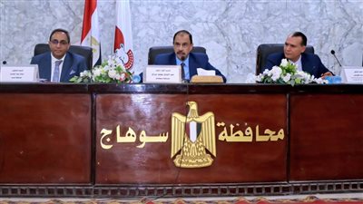 محافظا سوهاج وقنا يشاركان في برنامج التنمية المحلية بصعيد مصر