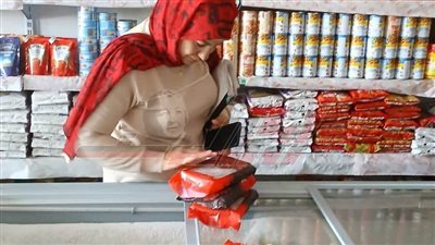 ضبط أكثر من 4 آلاف عبوة سلع منتهية الصلاحية وتحرير 136 محضرا بكفر الشيخ