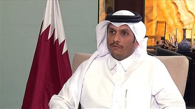 رئيس وزراء قطر يؤكد أهمية تكثيف الجهود لخفض التصعيد بالمنطقة عبر الوسائل السلمية