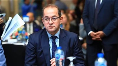 وزير المالية يهنئ العناني بفوزه بمنصب مدير عام «اليونسكو»