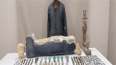 ضبط 533 قطعة آثار بحوزة شخص ببني سويف