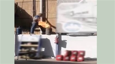 كشف حقيقة تداول فيديو بقيام شخص بإشعال أسطوانة بوتاجاز داخل محطة وقود بدمياط