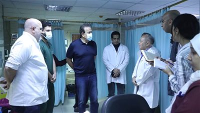  وزير الصحة يوجه بتطوير شبكة التواصل مع وحدة الرعاية المركزة بمنشية البكري 