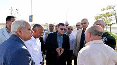 وزير الإسكان يختتم جولته اليوم بتفقد مشروع سكني والطرق والمحاور بمدينة بدر