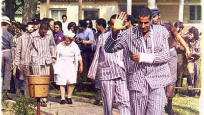 الوثائقية: بالبِيجامة الكستور.. صور للأسرى الإسرائيليين في حرب أكتوبر 1973
