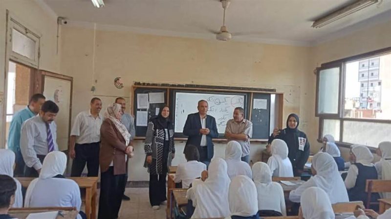 ندوات توعوية للطلاب